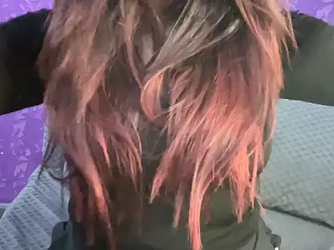 chelsiee1 online show from 03/11/26, 06:57