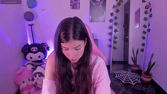cami mila9 online show from 10/18/25, 10:45