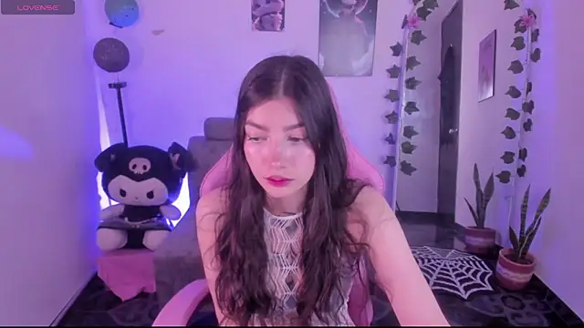 cami mila9 online show from 10/06/25, 10:54