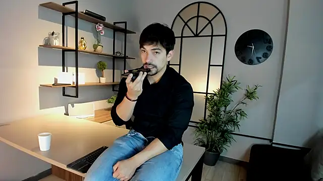 Ian Daviz online show from 10/20/25, 12:06