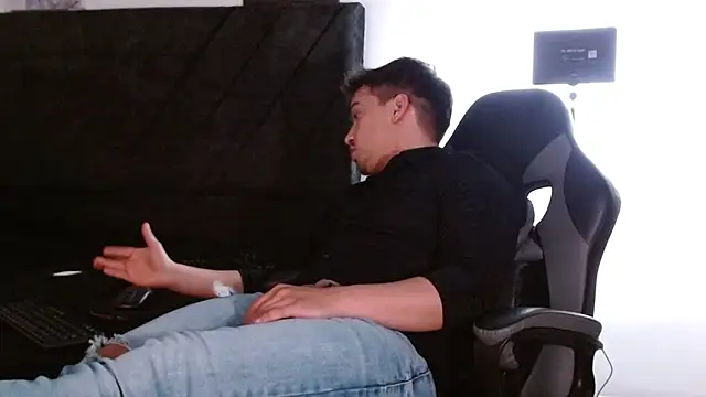 Ian Daviz online show from 04/17/26, 08:44