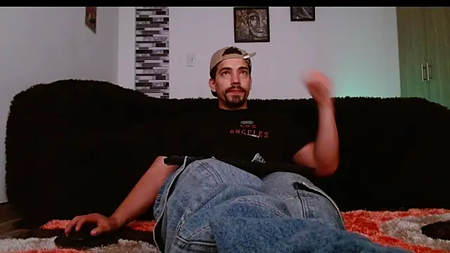 Ian Daviz online show from 12/15/25, 02:23