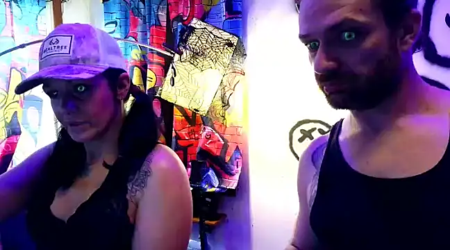 Snapshot of KRYZTALYNXXX chatting on 12/08/24, 01:47 KRYZTALYNXXX online show from 12/08/24, 01:47