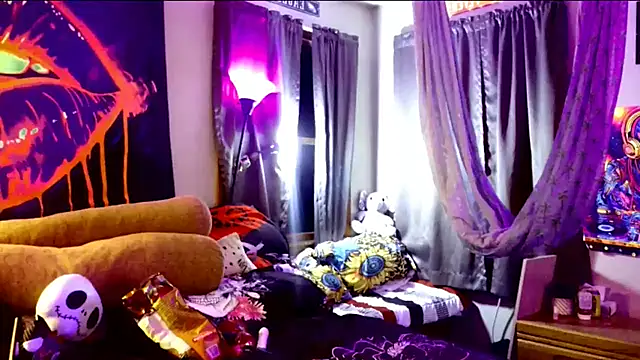 Snapshot of KRYZTALYNXXX chatting on 02/20/25, 02:02 KRYZTALYNXXX online show from 02/20/25, 02:02