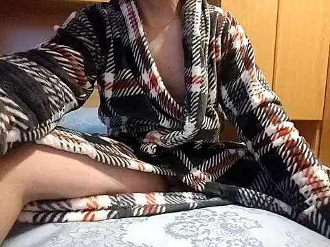 Snapshot of NeneTamy chatting on 12/31/24, 03:20 NeneTamy online show from 12/31/24, 03:20