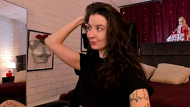 JackieByrd online show from 10/22/25, 01:32