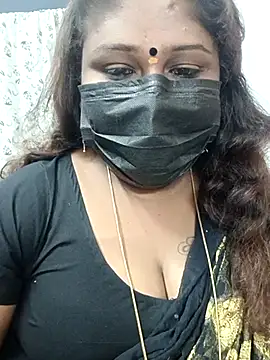 Snapshot of simran21 chatting on 03/07/25, 07:05 simran21 online show from 03/07/25, 07:05