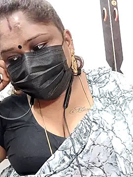 Snapshot of simran21 chatting on 12/29/24, 09:30 simran21 online show from 12/29/24, 09:30