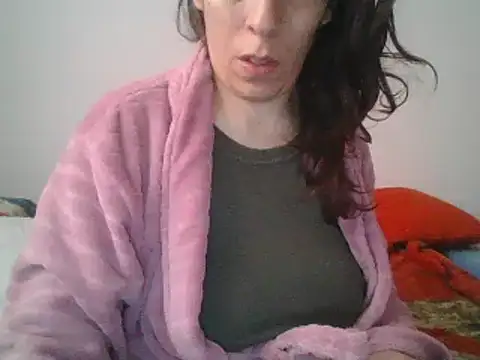 Snapshot of hairygirl80 chatting on 02/24/25, 08:49 hairygirl80 online show from 02/24/25, 08:49