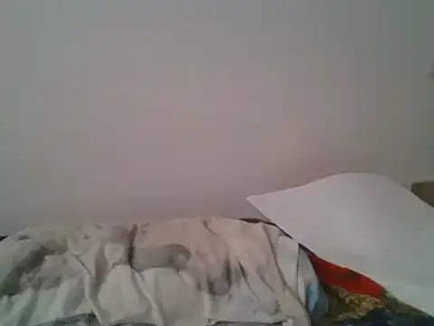 Snapshot of hairygirl80 chatting on 02/26/25, 12:05 hairygirl80 online show from 02/26/25, 12:05