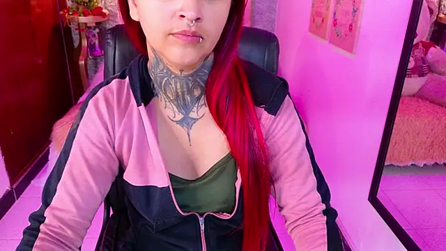 meghan nill online show from 09/24/25, 02:51