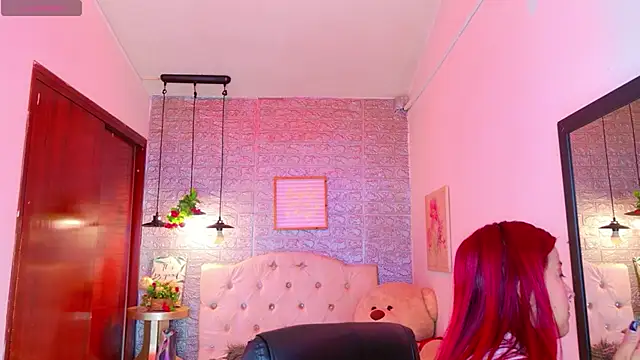 meghan nill online show from 11/06/25, 02:59