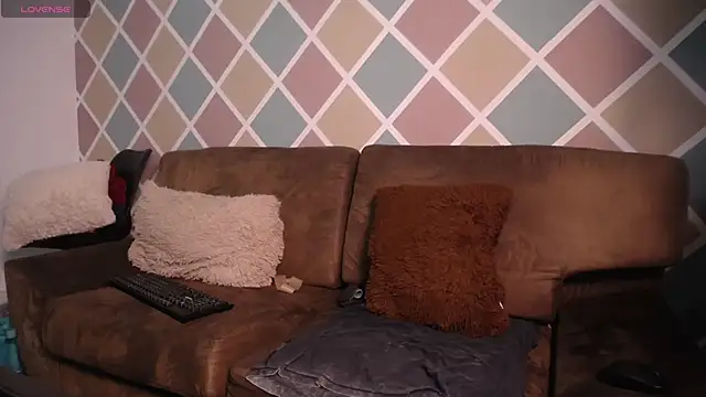 Poison luna online show from 10/28/25, 04:06