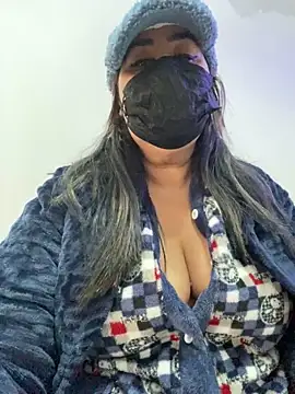 Snapshot of Jawahir-pretty-women chatting on 12/17/25, 11:37 Jawahir-pretty-women online show from 12/17/25, 11:37