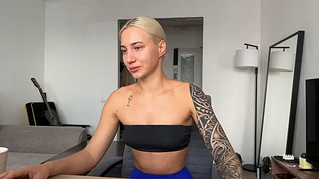 AnneBall online show from 11/20/25, 08:26