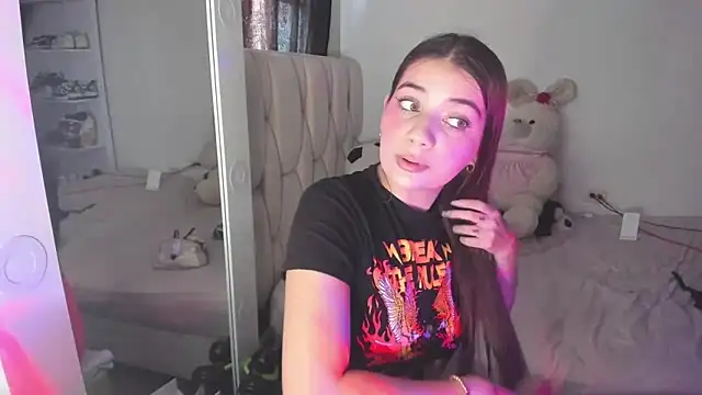 KittyKlum online show from 04/09/26, 06:36