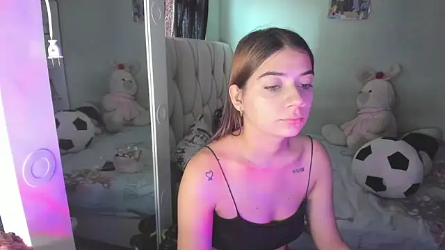 KittyKlum online show from 03/04/26, 04:15