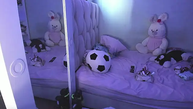 KittyKlum online show from 01/14/26, 04:32