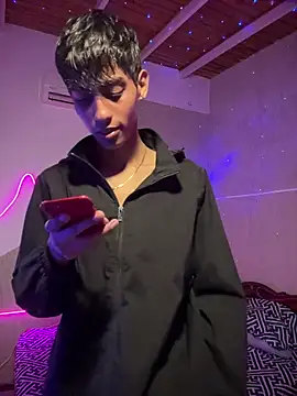 Mauuu18 online show from 11/14/25, 12:58