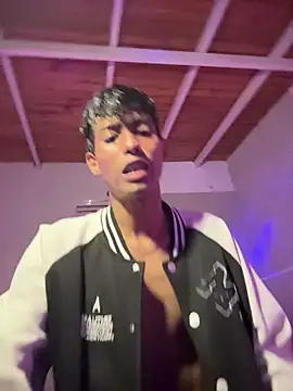 Mauuu18 online show from 11/20/25, 01:50