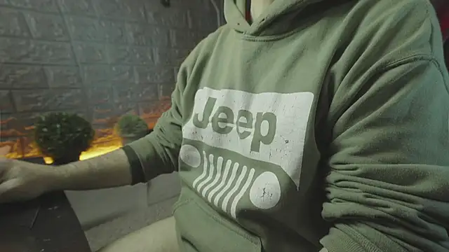 Snapshot of alex-volo chatting on 10/05/25, 10:44 alex-volo online show from 10/05/25, 10:44