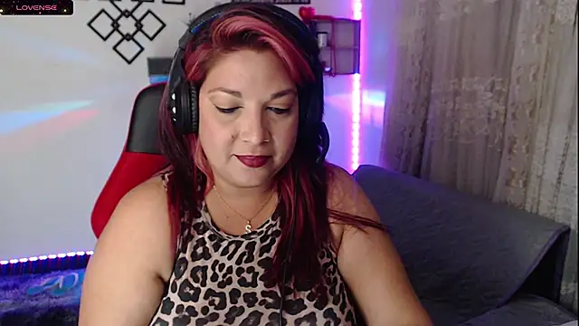 Scarlette thoms online show from 02/22/25, 12:49