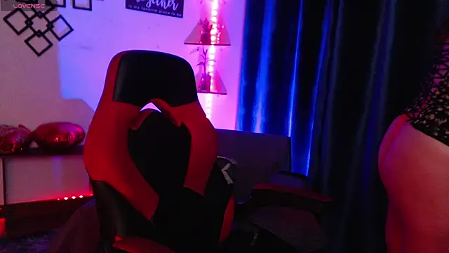 Scarlette thoms online show from 10/31/25, 02:41