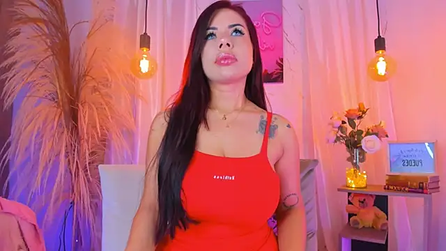 Snapshot of Natasha_hartaman chatting on 01/28/25, 11:38 Natasha hartaman online show from 01/28/25, 11:38