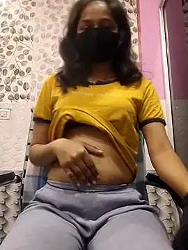 Snapshot of Kashish_18 chatting on 02/11/25, 05:26 Kashish 18 online show from 02/11/25, 05:26