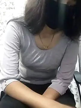 Snapshot of Kashish_18 chatting on 01/19/25, 06:09 Kashish 18 online show from 01/19/25, 06:09