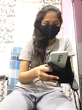Snapshot of Kashish_18 chatting on 01/21/25, 05:38 Kashish 18 online show from 01/21/25, 05:38