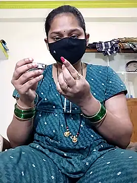 Snapshot of Kashish_18 chatting on 01/17/26, 08:40 Kashish 18 online show from 01/17/26, 08:40