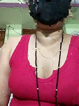 Snapshot of Kashish_18 chatting on 06/03/26, 08:04 Kashish 18 online show from 06/03/26, 08:04