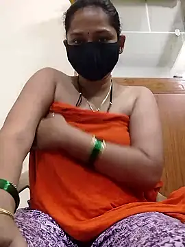 Snapshot of Kashish_18 chatting on 12/22/25, 07:41 Kashish 18 online show from 12/22/25, 07:41