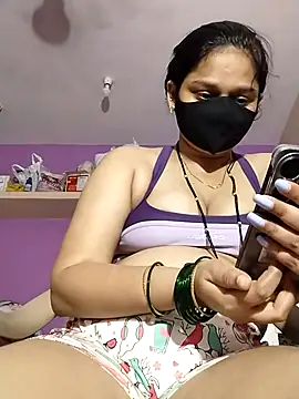 Snapshot of Kashish_18 chatting on 07/15/26, 07:21 Kashish 18 online show from 07/15/26, 07:21