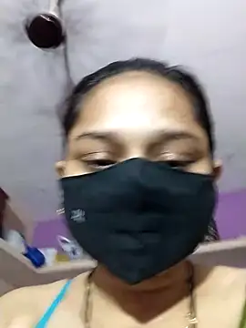 Snapshot of Kashish_18 chatting on 07/07/26, 06:33 Kashish 18 online show from 07/07/26, 06:33