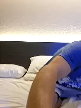 SmokingSloth online show from 06/26/26, 05:02