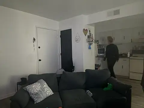 Snapshot of SpunCandy chatting on 02/05/26, 03:46 SpunCandy online show from 02/05/26, 03:46