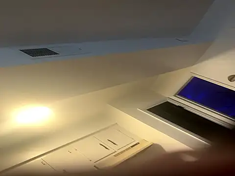 Snapshot of SpunCandy chatting on 10/02/25, 10:57 SpunCandy online show from 10/02/25, 10:57