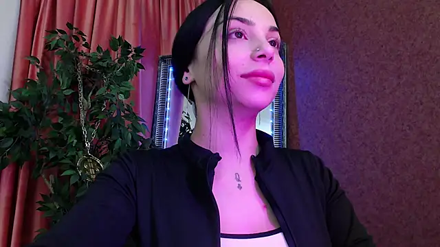 Snapshot of MissJuliax chatting on 11/25/25, 07:08 MissJuliax online show from 11/25/25, 07:08