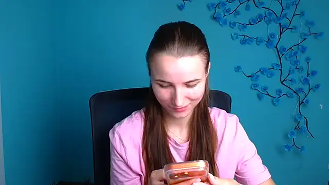 Snapshot of Eva_Janee chatting on 06/18/26, 05:50 Eva Janee online show from 06/18/26, 05:50