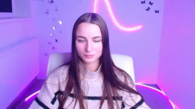 Eva Janee online show from 12/17/25, 12:21