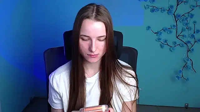 Eva Janee online show from 05/18/26, 05:56