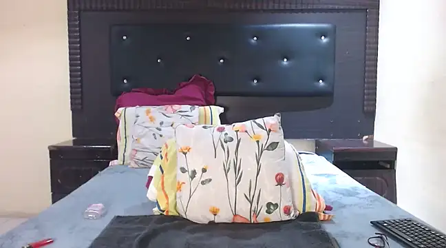 DarkDivva24 online show from 02/22/25, 11:13