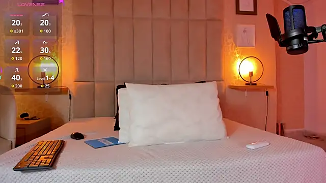 Amy-Saenz online show from 11/18/25, 03:15