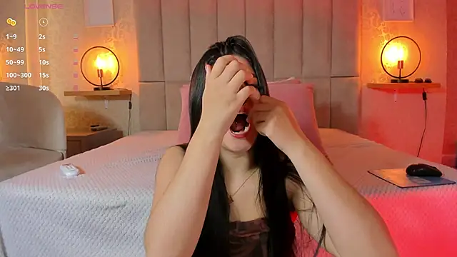 Amy-Saenz online show from 12/15/25, 02:45