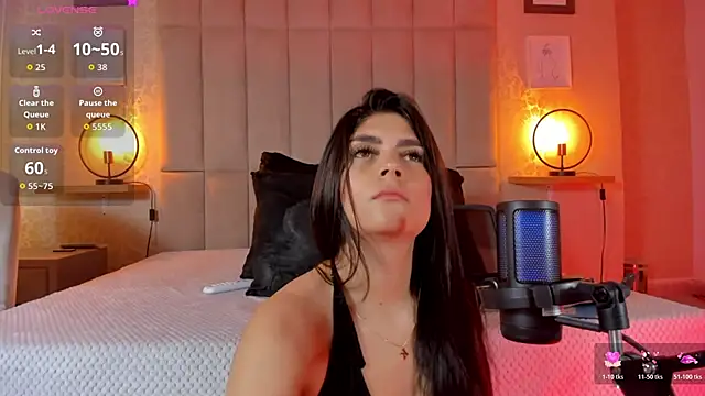 Amy-Saenz online show from 11/17/25, 04:00