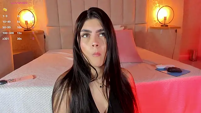 Snapshot of Amy-Saenz chatting on 02/11/26, 03:45 Amy-Saenz online show from 02/11/26, 03:45