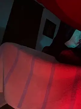 PutaNieves1983 online show from 04/11/26, 05:26