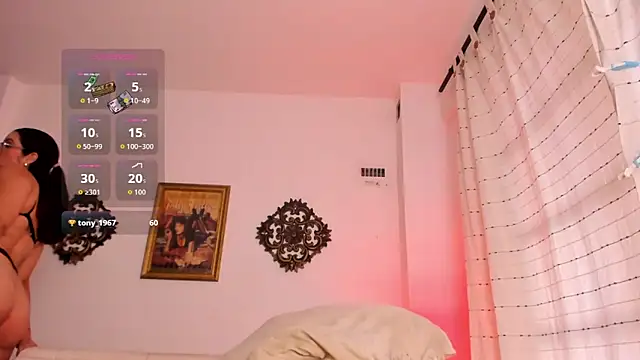 VeronicaGilss online show from 04/17/26, 08:11